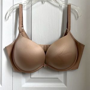 Nude Victoria Secret Plunge Bra